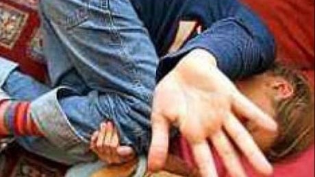 Un elev de 13 ani a murit după ce a fost bătut de un profesor