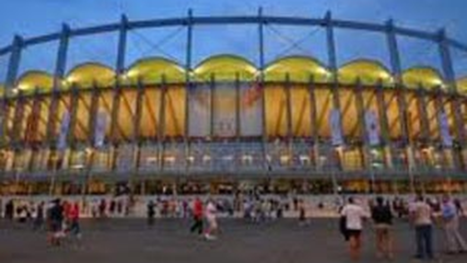 Pentru ca suporterii sa se deplaseze mai usor, zeci de autobuze au trasee speciale pentru finala Europa League! Vezi programul si ruta lor!