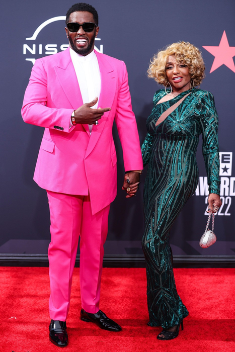 Sean „Diddy” Combs și mama sa Janice Combs sosesc la BET Awards 2022 care au avut loc la Microsoft Theater din Los Angeles pe 26 iunie 2022.  Foto: Profimedia