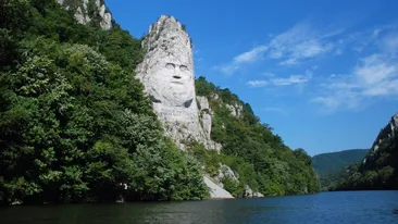 Cazanele Dunării, locul din România adorat de turiștii străini. Cum ajungi și ce poți face aici