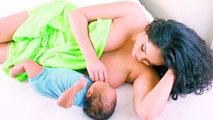 Alapteaza-ti copilul la san si-l feresti de infectii!