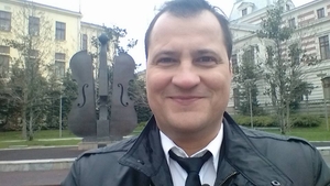 Șerban Huidu, scandal monstru pe Facebook pe tema jandarmeriței agresate în Piața Victoriei: „Băi, dobitocule, ucigașule, tu vorbești?”