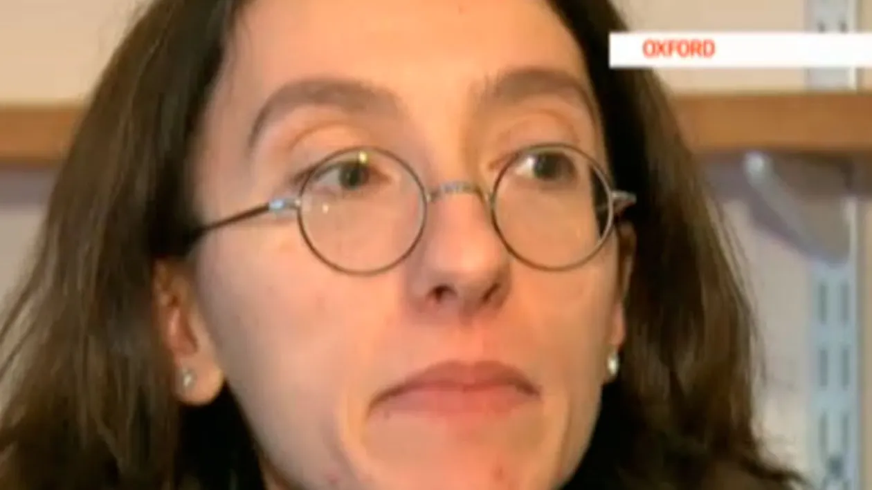 Profesorii care predau Limba Romana la Oxford! 30 de studenti straini ne învaţă limba la cea mai buna universitate din Anglia