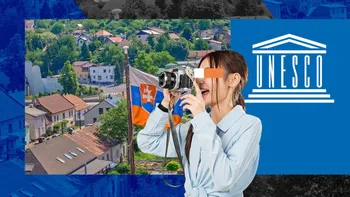Revolta locuitorilor dintr-un sat UNESCO invadat de 100.000 de turiști pe an: „Nu suntem animale la zoo!”