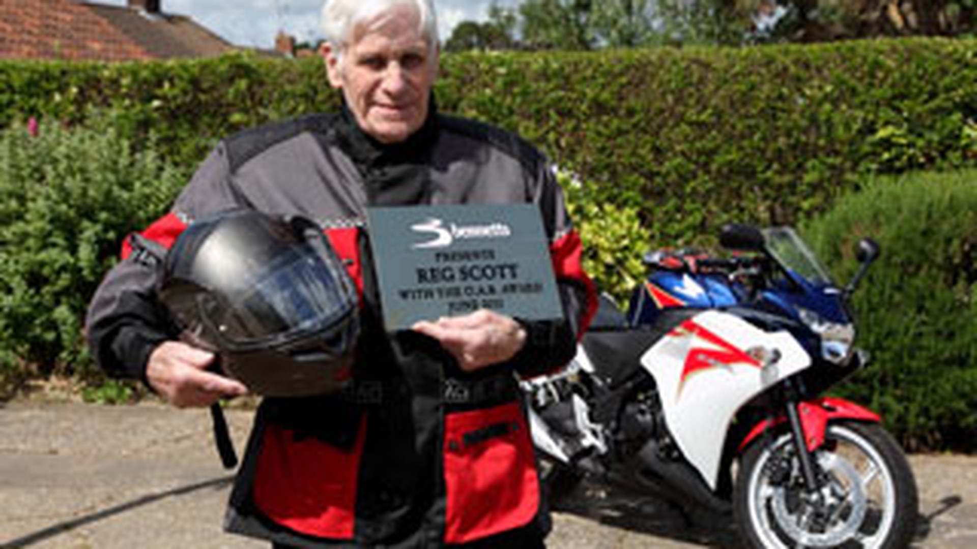 Motociclist la 94 de ani