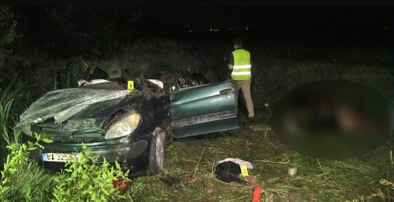 Cinci oameni au murit și un copil a supraviețuit în urma unui accident înfiorător! Mașina în care erau a plonjat zeci de metri  după ce s-a izbit de o cale ferată din Timiș