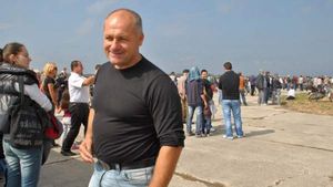 Breaking News. Celebrul milionar şi fosta soţie au redeschis războiul la patru ani de la divorţ