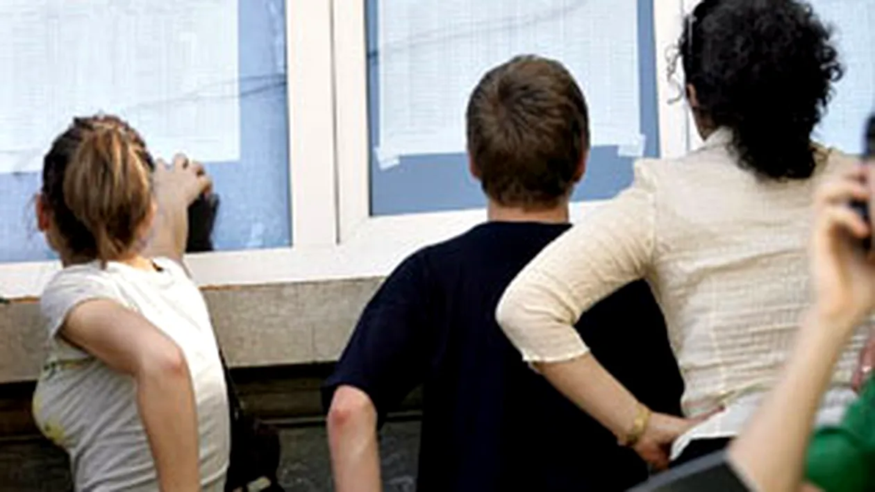 Mai multi profesori din Galati au fost trimisi in judecata pentru luare de mita la BAC