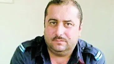 Agata vedete imbracat in politist