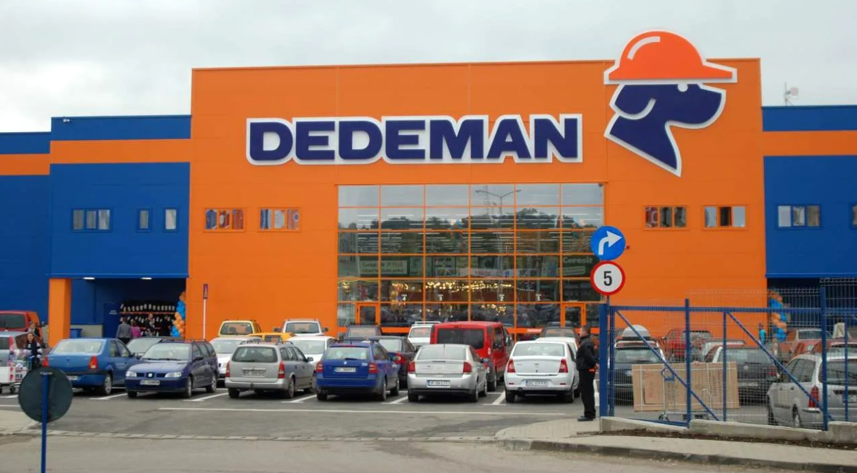 Ce salarii au angajații de la Dedeman. Cât câștigă lunar în funcție de experiență