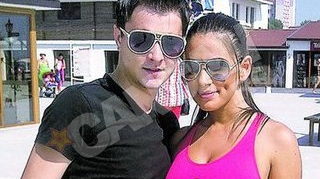 Roxana Vancea nu renunta la constanteanul care a refuzat-o! Insista cu avansurile!