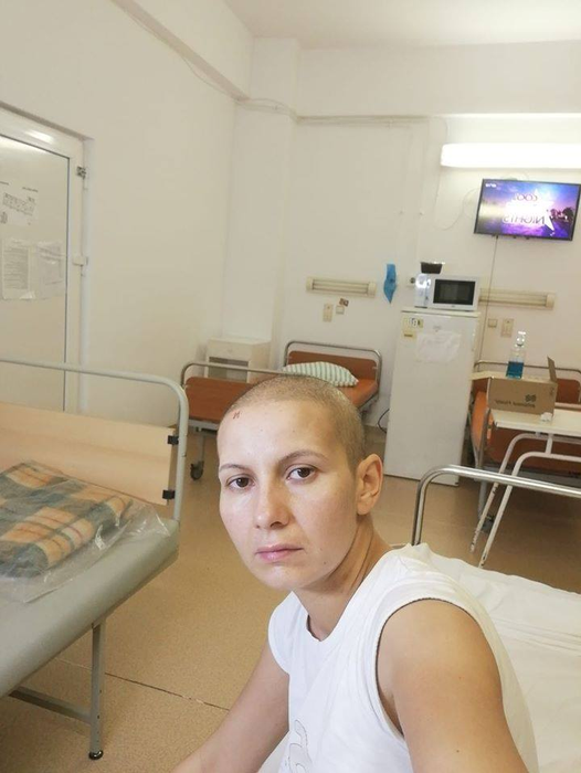 Mamă a doi copii și polițistă în Roșiorii de Vede, Andreea Sandu a fost diagnosticată cu o boală ucigașă! Și tu poți să o ajuți pentru că orice donație face diferența între viață și moarte