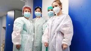 Cine este cântăreața de muzică populară care lucrează la terapie intensivă la Spitalul Floreasca