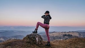 (P) Colanți modelatori la modă pentru sala de sport și uzura de zi cu zi
