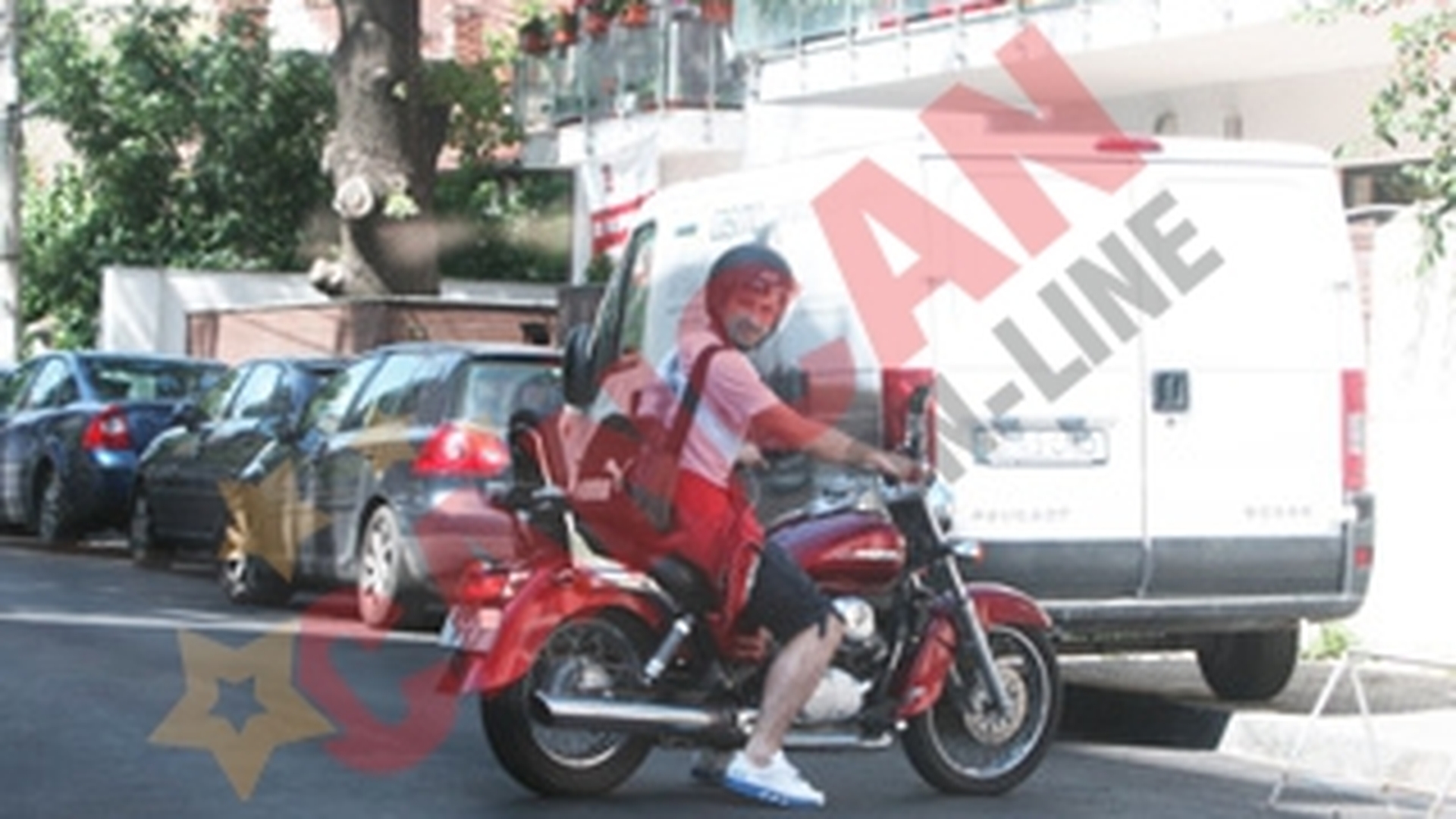 Dragos Bucur face slalom in trafic