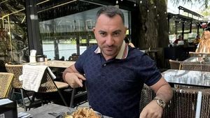 Ce salariu are un angajat la restaurantul lui Pescobar, de fapt. Cât câștigă lunar în 2026