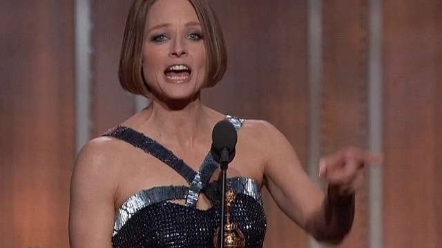 Jodie Foster, discurs foarte emoţionant la Globurile de Aur 2013. A recunoscut public că are o altă orientare sexuală!