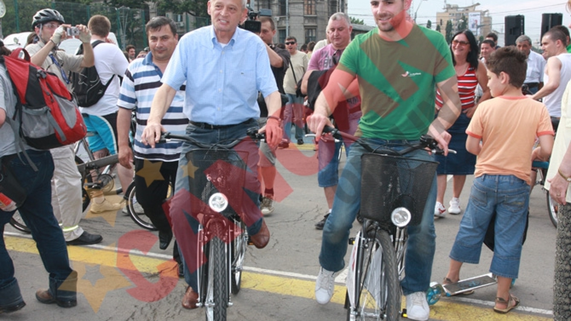 Bucurenci l-a scos la plimbare pe Oprescu