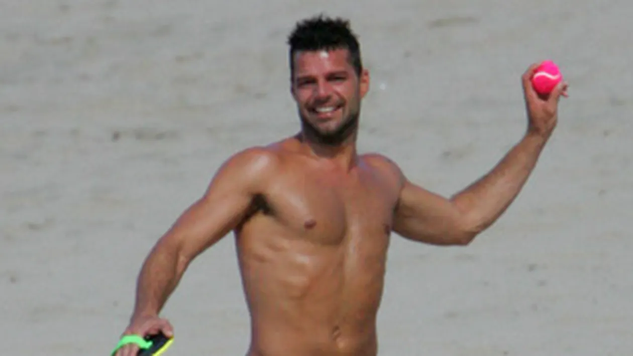 Ca-ntre barbati! Ricky Martin ii da sfaturi despre copii lui Elton John