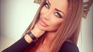 Prima apariţie ”oficială” a Biancăi, de la naşterea fetiţei! Cum arată abdomenul divei într-o rochie mulată!