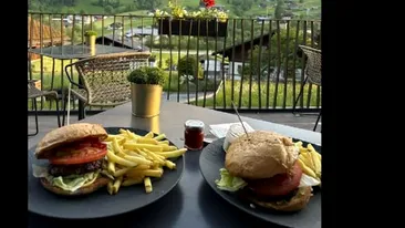 Credeai că pe Nordului este mâncarea scumpă? Doi turiști au rămas fără cuvinte când au văzut cât i-a costat doi burgeri în Elveția