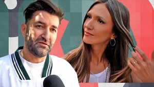Ce și-au dorit Adela Popescu și Smiley în ziua cea mare! Dezvăluiri fabuloase din culisele nunților de celebrități: tort care coboară din tavan, balerini rupți și...
