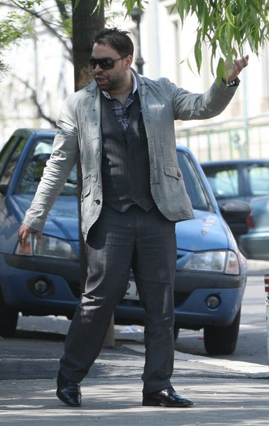 Florin Salam a plecat în Viena la tratament