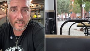 Stupoarea unui chelner te va ului și pe tine. Ce fac clienții în restaurant: „Este scârbos”