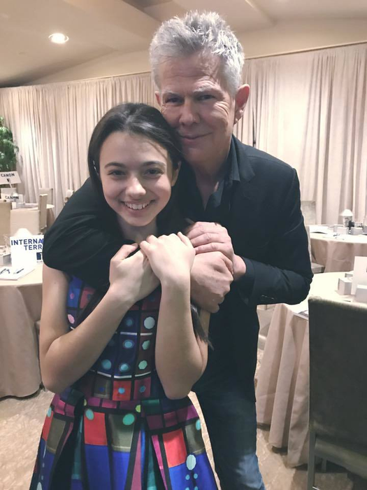 Laura Bretan s-a transformat într-o adolescentă frumoasă, care îşi urmează visul de a deveni o vedetă internaţională