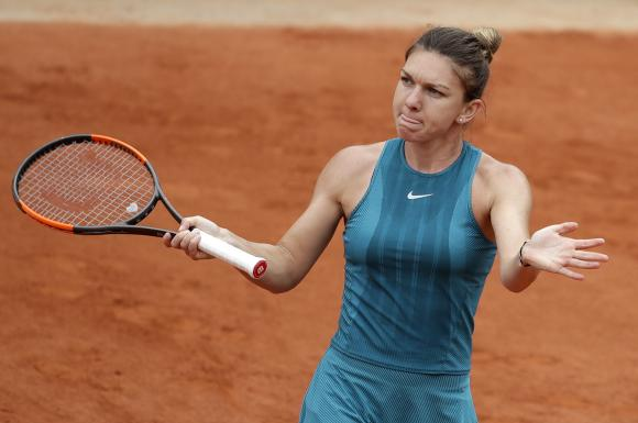 Ilie Năstase a reacționat după ce a aflat că Simona Halep are hernie de disc: ”Dacă nu te refaci complet, stai mai mult pe bară”