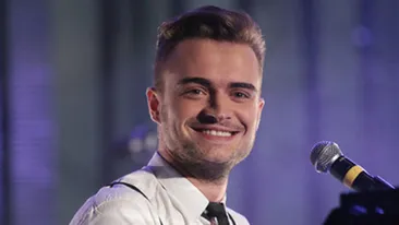 Ţi-l mai aminteşti pe CĂTĂLIN JOSAN, câştigătorul ”Megastar”? Artistul s-a fotografiat în tandreţuri cu o prezentatoare TV