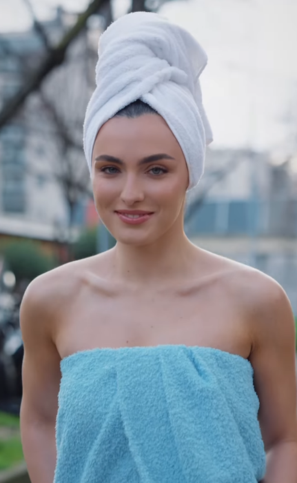 Alexia Eram a atras toate privirile/ Sursa foto: Instagram