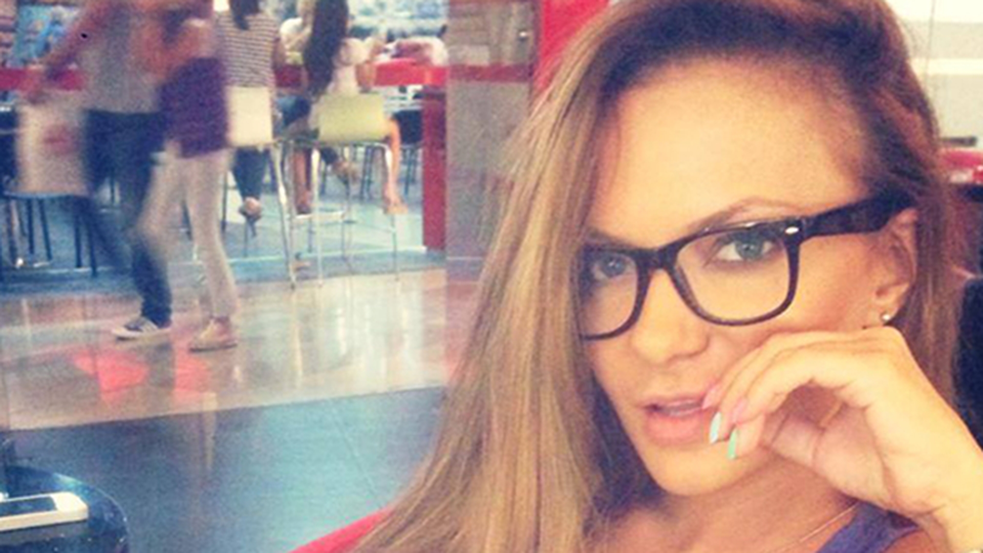 Problema de sanatate pe care Andreea Antonescu incearca sa o ascunda de fiecare data cand urca pe scena! “Este grava!”