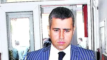 Singur de sarbatori, Remus Truica isi acuza fosta sotie ca incalca hotararea judecatoreasca: Nu lasa fetele sa vorbeasca cu mine