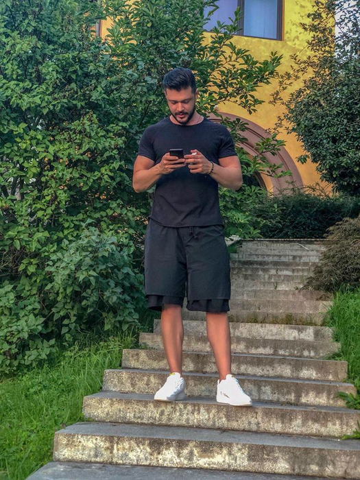 Victor Slav, prezent la nunta celui mai bun prieten al său, Bogdan Vlădău! Cu cine a venit
