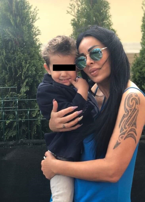 Dana Criminala a depus actele de divorț