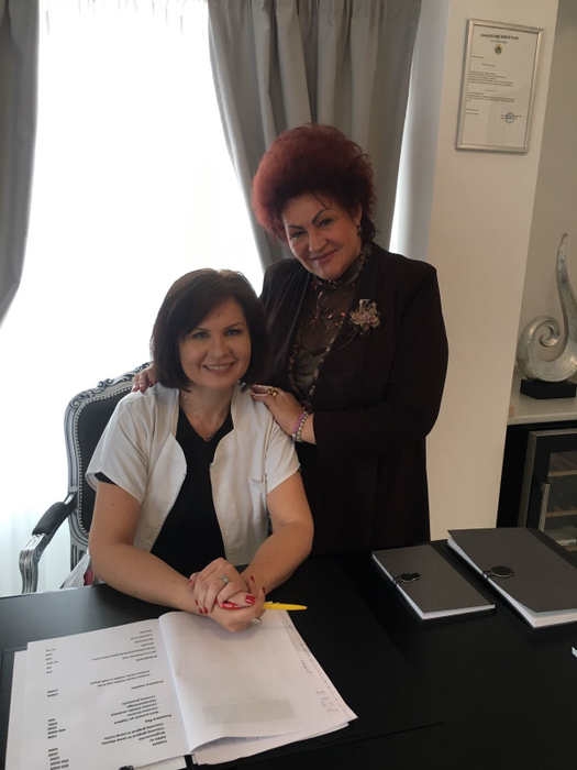 Elena Merisoreanu a apelat la operaţii estetice! Iată primele imagini cu artista după intervenţie!
