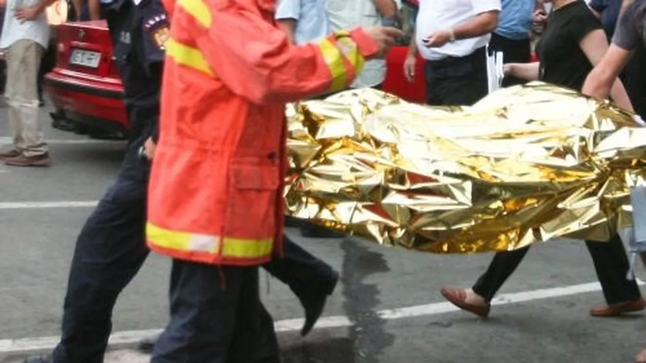 O femeie din judeţul Vaslui și-a turnat benzină în cap, apoi și-a dat foc