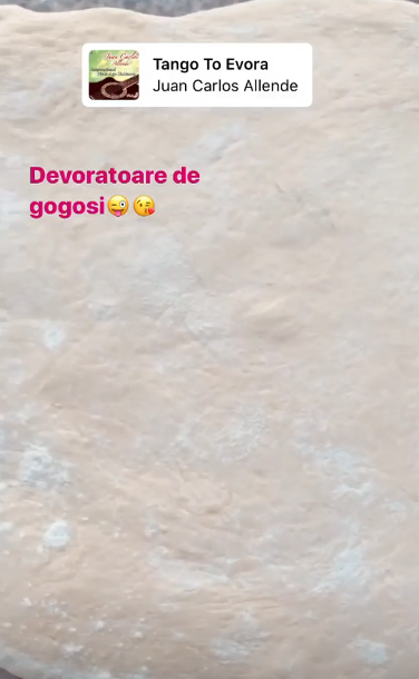 Uite ce nebunii fac micuțele Clara Maria și Ella Maya