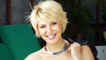 Fosta iubita a lui Bendeac si-a schimbat complet lookul pentru un rol: Eram satena cu parul lung, acum sunt blonda tunsa scurt si nu regret nicio secunda