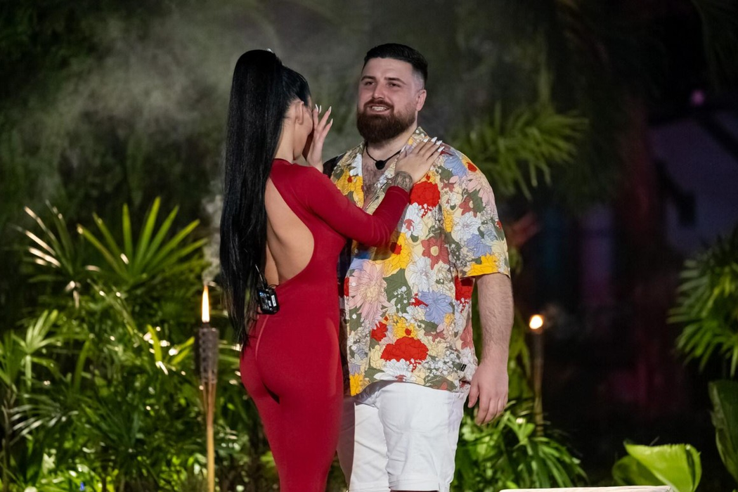 Mira, forțată de Ian să meargă la „Insula Iubirii”?! Prietena concurentei face dezvăluiri spectaculoase despre relația celor doi