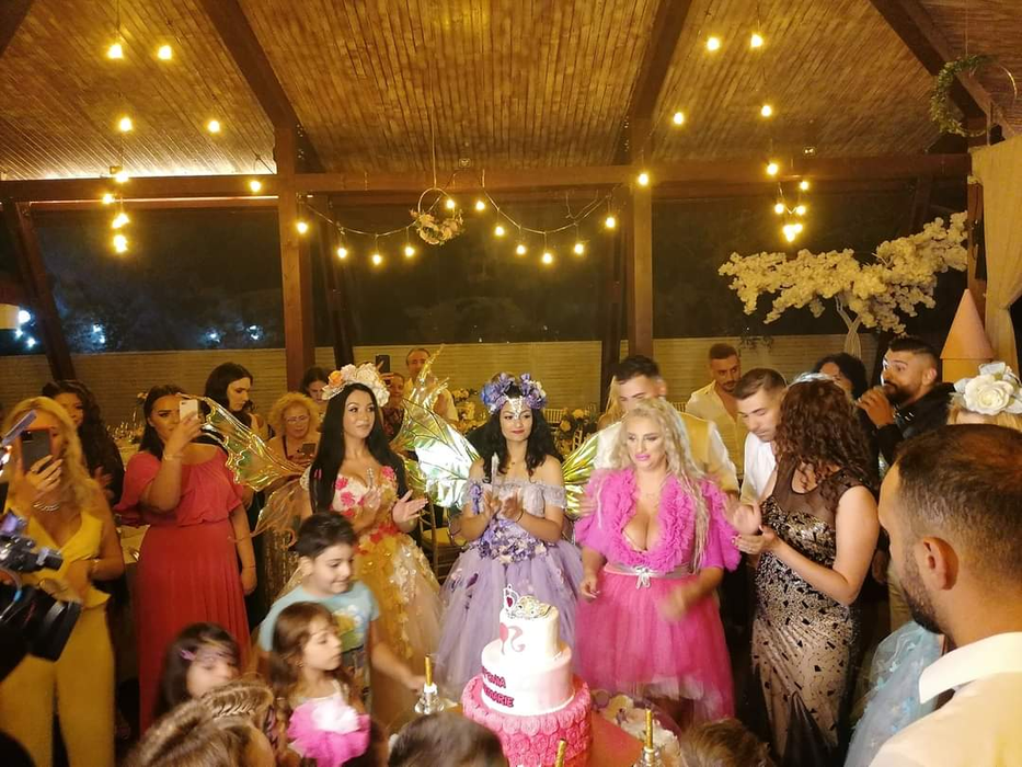 Botez de poveste pentru fetița Sânzianei Buruiană / Sursă foto: Cancan