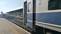 Să mori de râs la Piatra Neamț! Locomotiva a plecat, vagoanele au rămas!