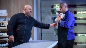 Chef Cătălin Scărlătescu, apariţie de senzaţie la mare după ce a slăbit 30 de kg