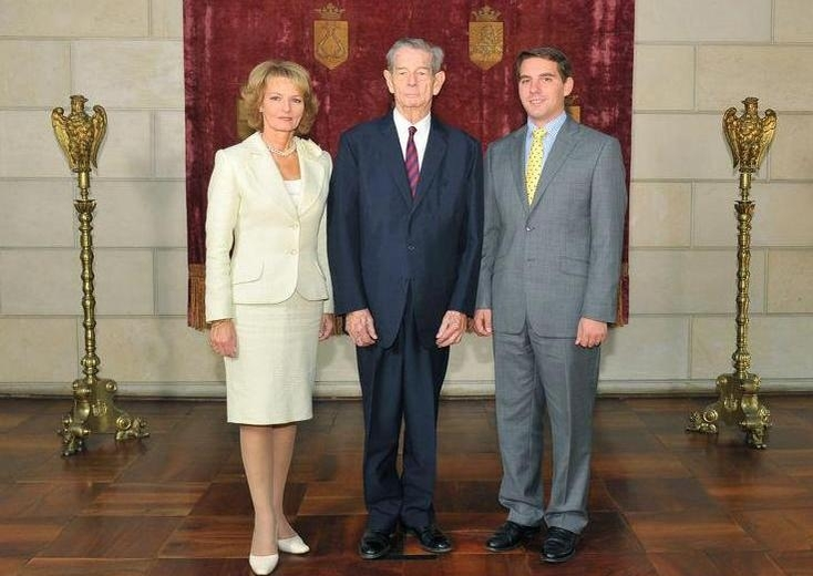 Regele Mihai, „într-o stare îngrijorătoare de sănătate”. Principesa Margareta revine urgent în ţară