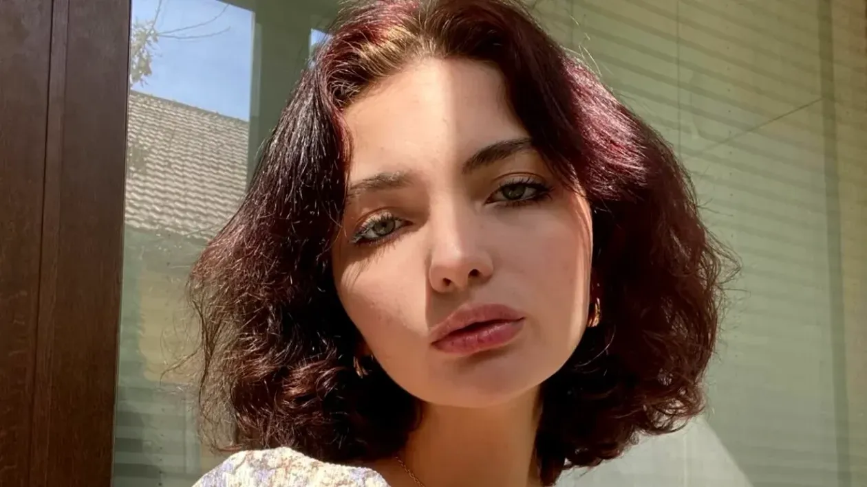 Alexandra, studenta din Cluj care a murit de ziua ei, a fost înmormântată. Mama ei nu a rezistat: „Și-a astupat urechile și...”