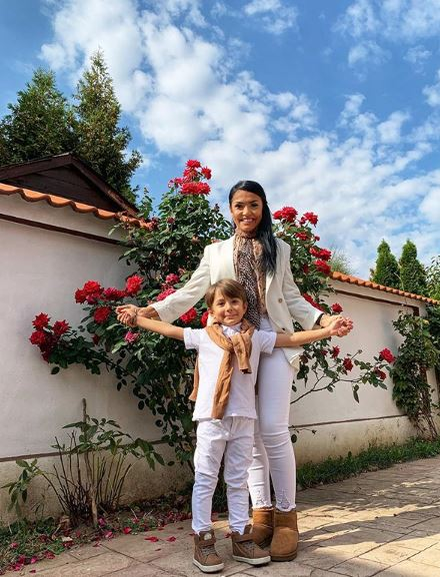Cum a răspuns fiul Andreei Mantea la întrebarea: „Ai o iubită?”. Mama lui a rămas mască