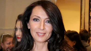 Mihaela Radulescu ii da raspunsul lui Bote la cererea in casatorie: E un barbat galant, pacat ca nu a avut niciodata tupeul sa incerce