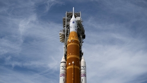 NASA lansează prima misiune cu echipaj uman către Lună după mai bine de 50 de ani. Când și unde poate fi urmărită în direct lansarea