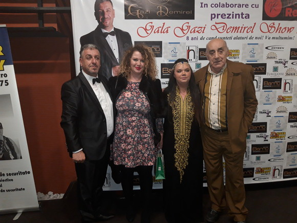 Gazi Demirel și soția lui, împreună cu celebrii soți Lis